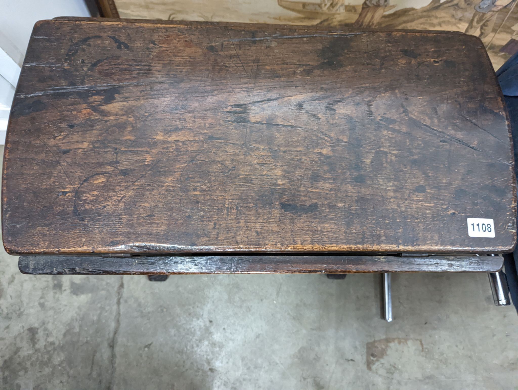 A 17th century style oak drop flap occasional table, width 62cm, depth 34cm, height 53cm